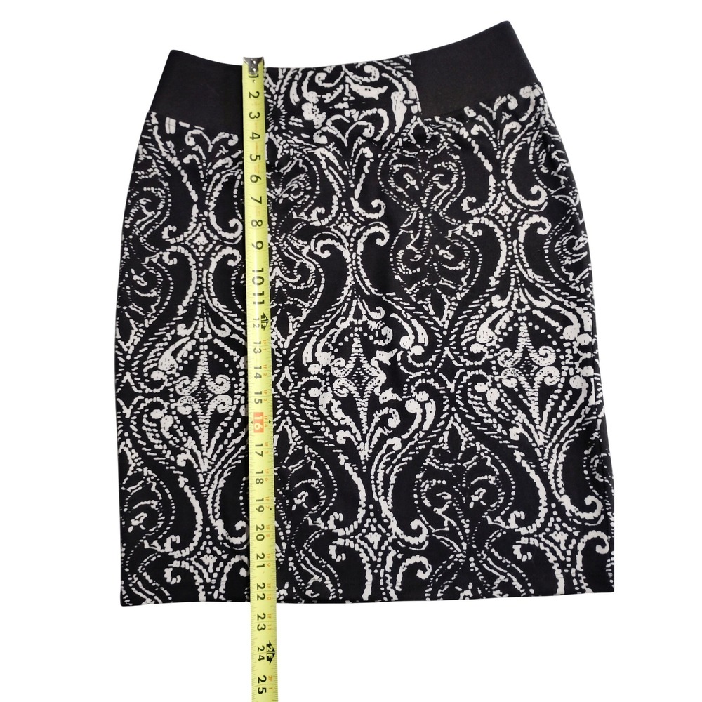 Roz & Ali Black White Damask‎ Print Pencil Skirt Womens Size 6 Back Zip Stretch - Picture 5 of 6